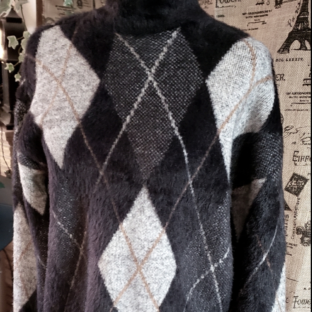 Reissued Argle wool Sweater